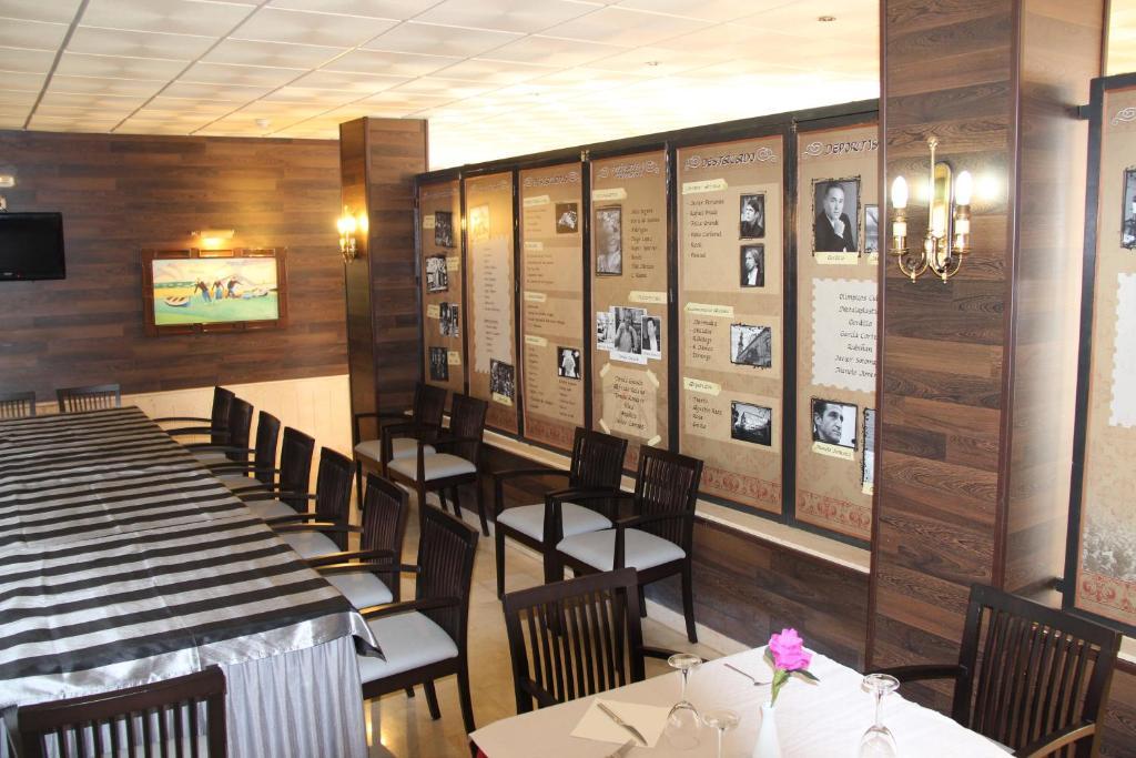 Hotel Vazquez Diaz Nerva エクステリア 写真